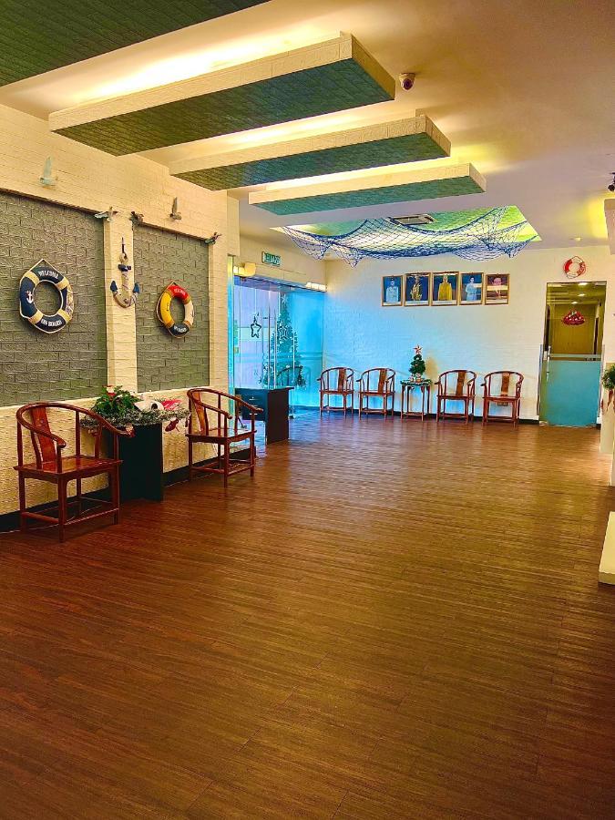 New World Express Motel Bintulu Esterno foto